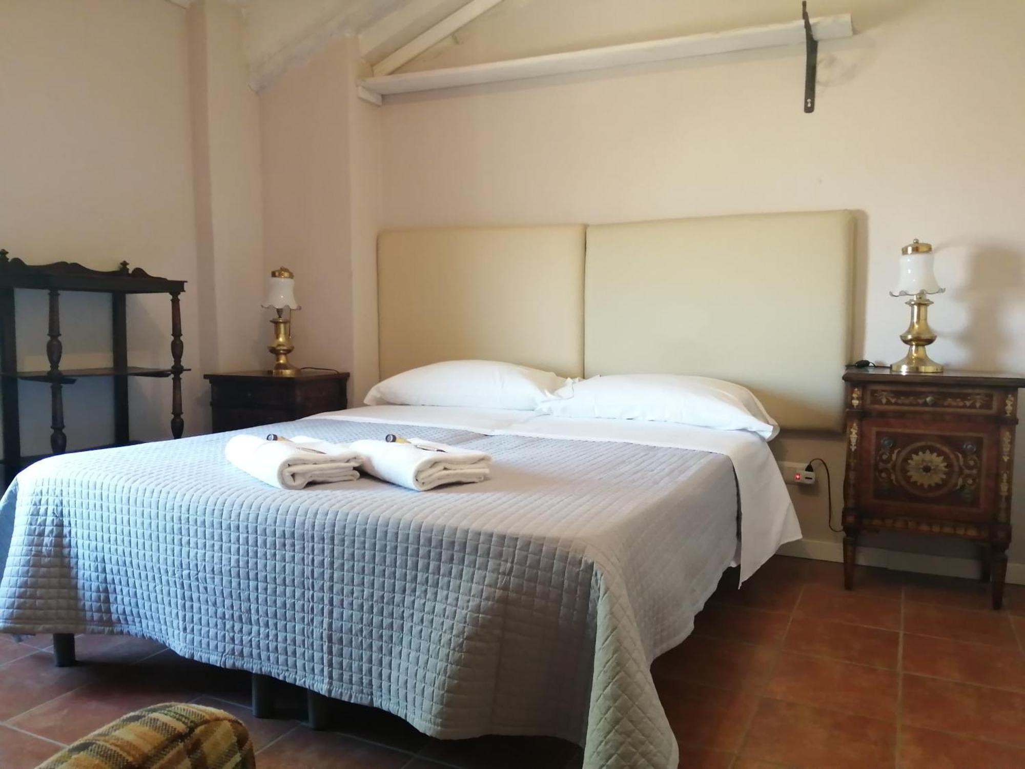 Oriolo  Cascina La Castagnara Bed & Breakfast 部屋 写真